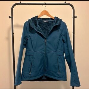 Women’s north face jacket with fur lining